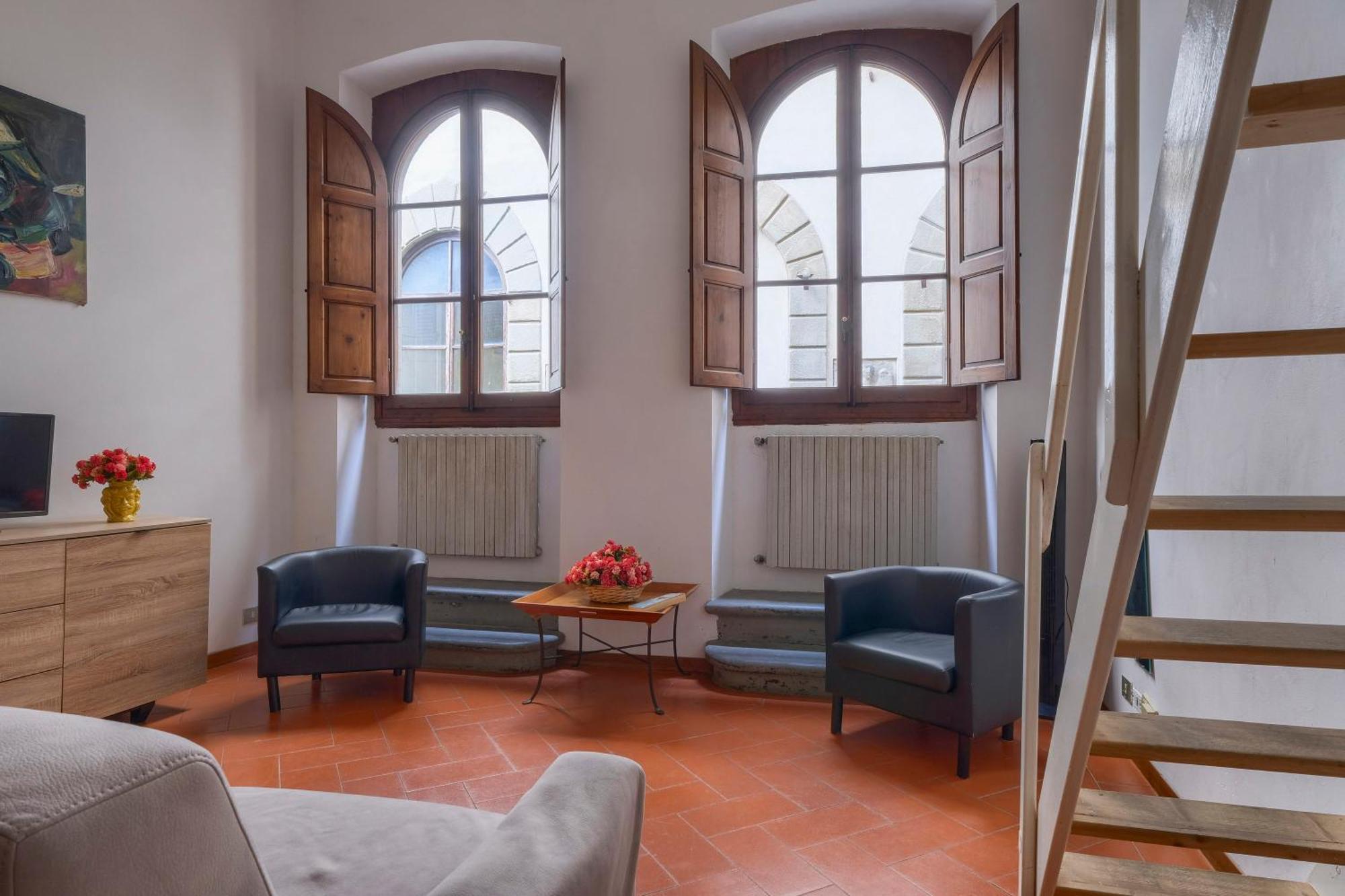 Апартаменты La Casa Di Dante Alighieri Флоренция Экстерьер фото